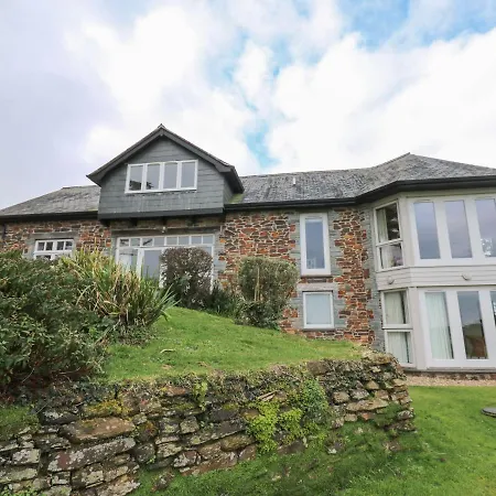 Penarvon House